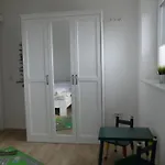Casa vacanze 6 Personen Mit Zwei Duschen Und Toiletten, Sauna, Whirlpool Und Kaminofen In *