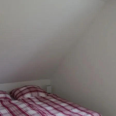 Dom wakacyjny 6 Personen Mit Zwei Duschen Und Toiletten, Sauna, Whirlpool Und Kaminofen In