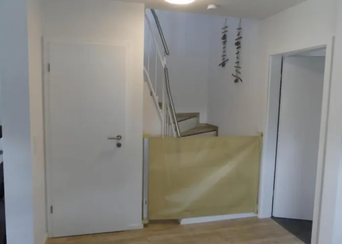Ferienhaus 6 Personen Mit Zwei Duschen Und Toiletten, Sauna, Whirlpool Und Kaminofen In